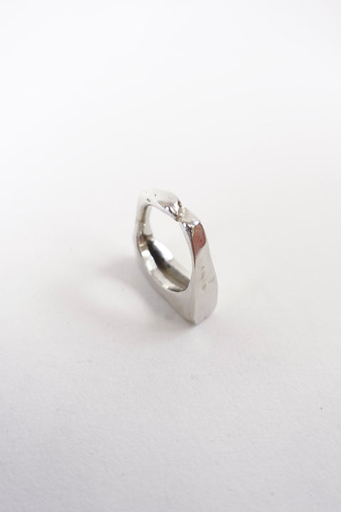 La bague Coup de soleil N°9