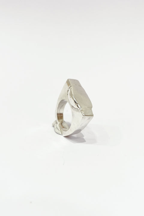 La bague Céramique Cachée